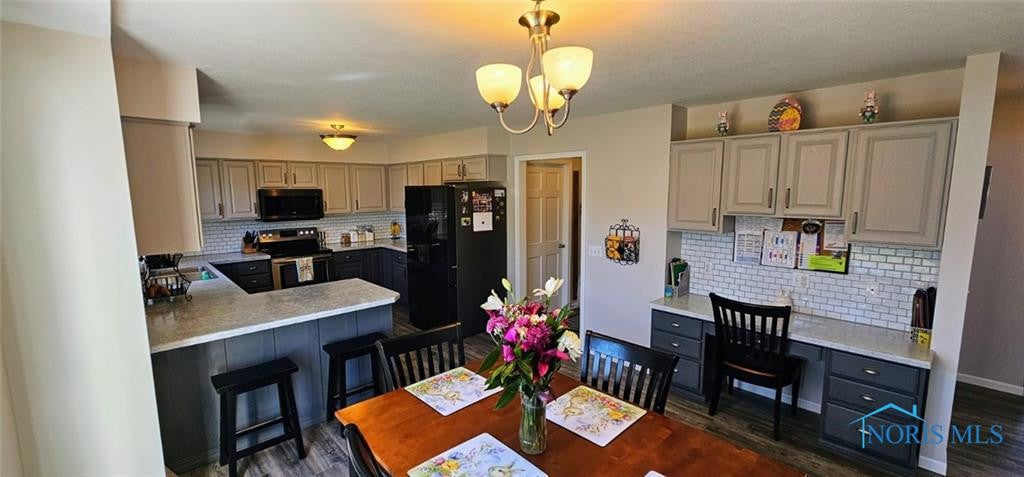 303 Ridgepoint Circle Waterville, OH 43566 - Photo 12 of 50 Gallery Image 12