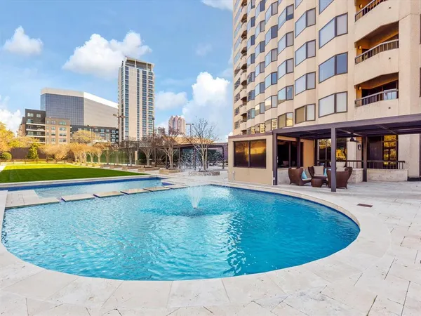 $699,000 | 3030 McKinney Avenue, Unit 306, Dallas, TX 75204