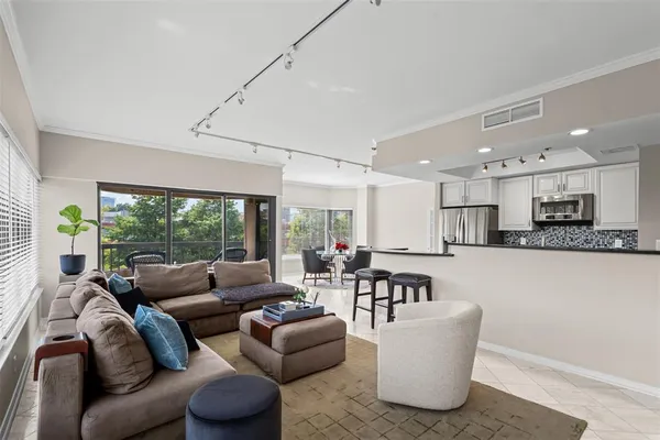 $699,000 | 3030 McKinney Avenue, Unit 306, Dallas, TX 75204