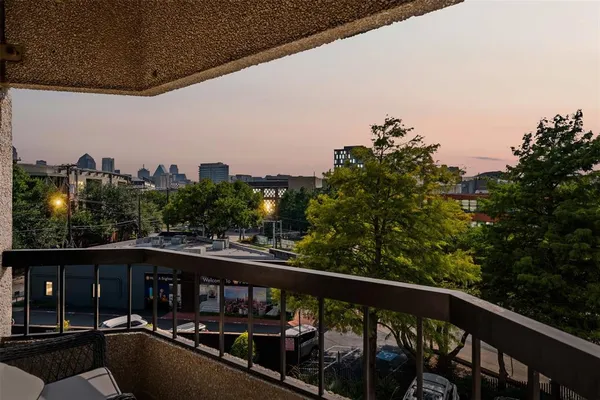 $699,000 | 3030 McKinney Avenue, Unit 306, Dallas, TX 75204