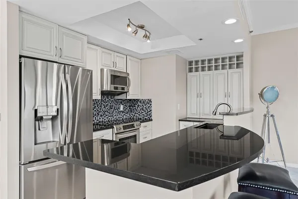 $699,000 | 3030 McKinney Avenue, Unit 306, Dallas, TX 75204
