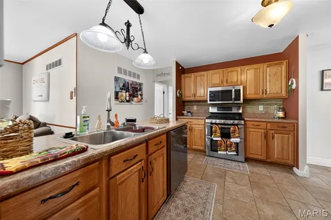 $300,000 | 3655 Stonehaven Drive, Florissant, MO 63033
