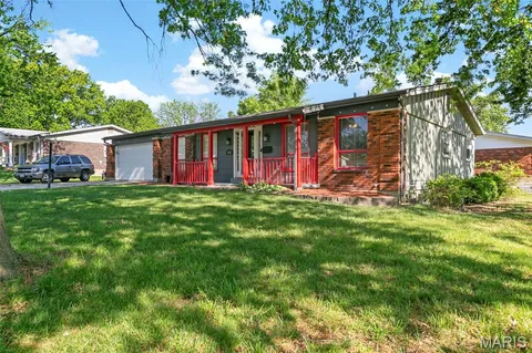 $300,000 | 3655 Stonehaven Drive, Florissant, MO 63033