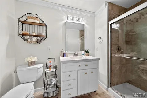 $300,000 | 3655 Stonehaven Drive, Florissant, MO 63033