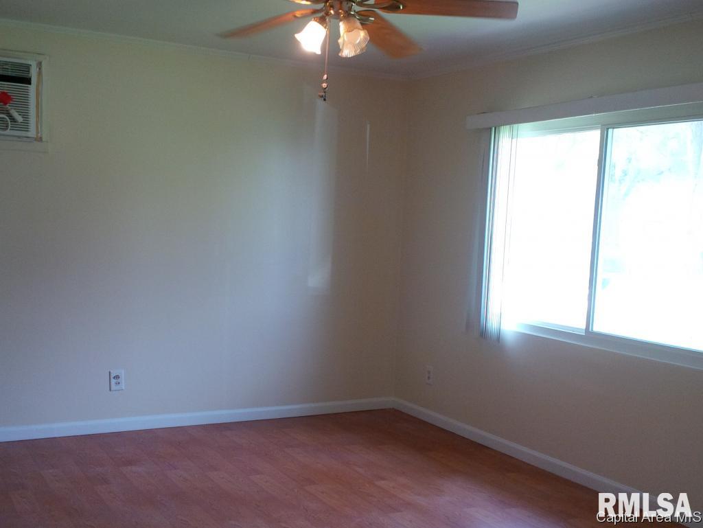 22 Ridge Court Springfield, IL 62703 - Photo 2 of 10