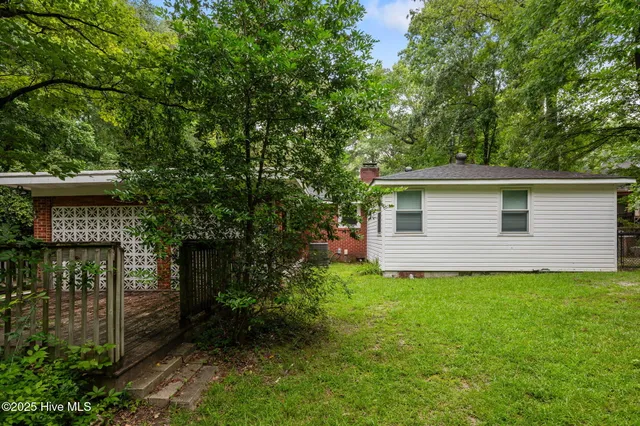 $1,800 | 2506 Madison Circle, Greenville, NC 27858