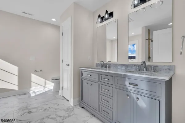 $874,900 | 16 Central Avenue, Whitehouse Station, NJ 08889