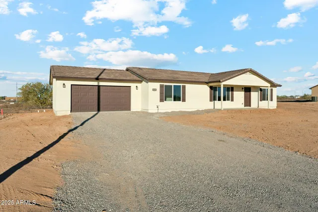 $329,790 | 25318 South 193rd Avenue, Buckeye, AZ 85326