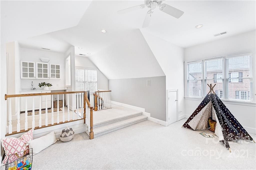 2826 Sharon Road Charlotte, NC 28211 - Photo 37 of 47 a view of an entryway with front door