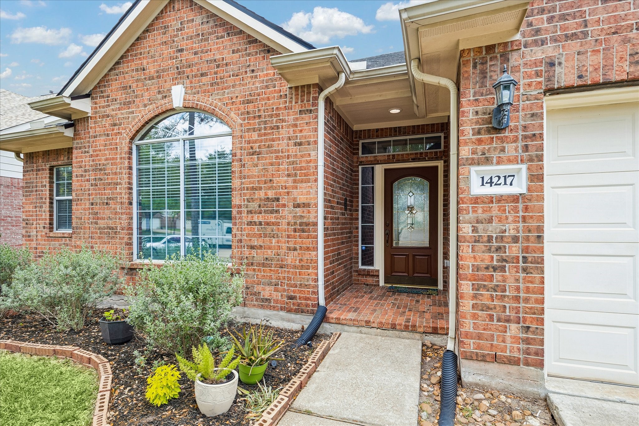 14217 Stone Bluff Lane Rosharon, TX 77583 - Photo 4 of 34