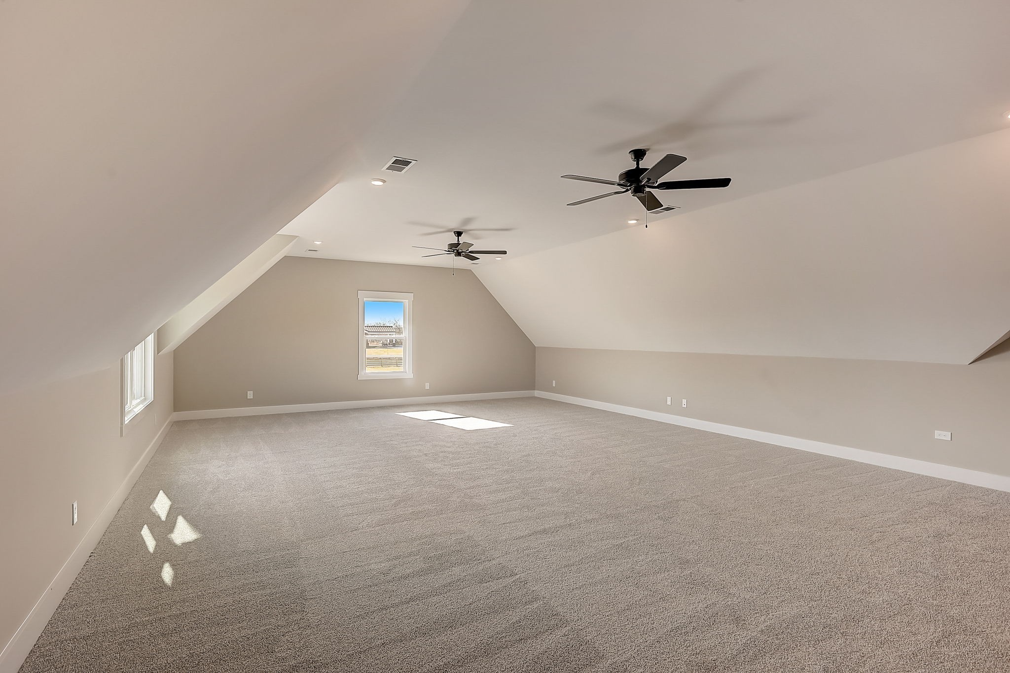 9665 McKee Road Lascassas, TN 37085 - Photo 12 of 15 a view of a room with ceiling fan and hardwood floor