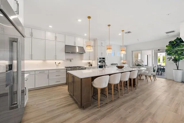 $5,599,000 | 20037 Southeast Bridgewater Drive, Jupiter, FL 33458