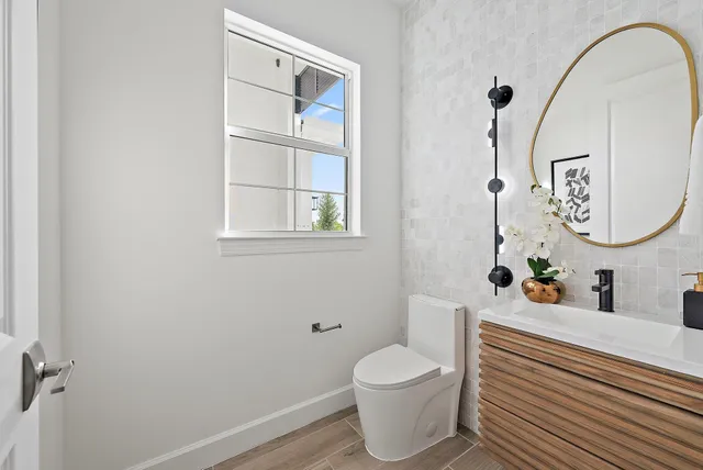 $5,599,000 | 20037 Southeast Bridgewater Drive, Jupiter, FL 33458