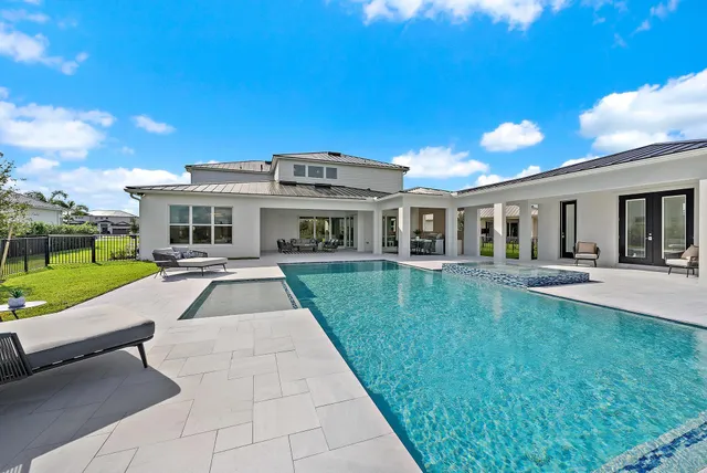 $5,599,000 | 20037 Southeast Bridgewater Drive, Jupiter, FL 33458