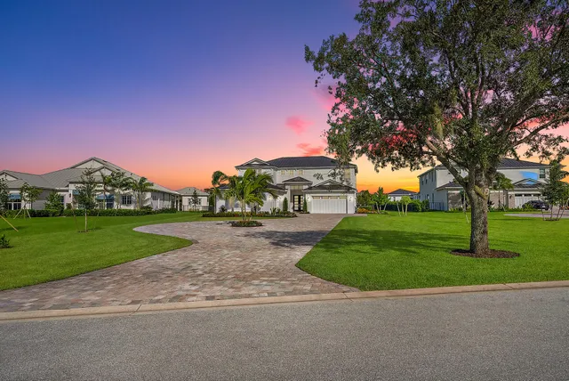 $5,599,000 | 20037 Southeast Bridgewater Drive, Jupiter, FL 33458