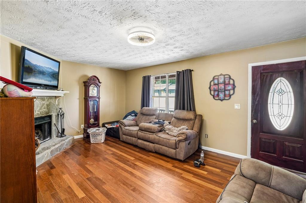 3377 Saddleton Way Douglasville, GA 30134 - Photo 7 of 36