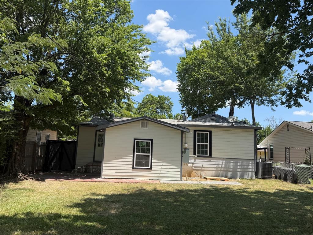 231 Elm Street Hurst, TX 76053 - Photo 20 of 21