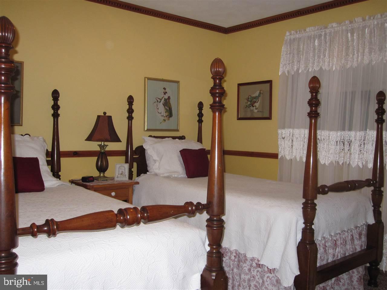 235 Melvale Road Dallastown, PA 17313 - Photo 17 of 34 Gallery Image 17