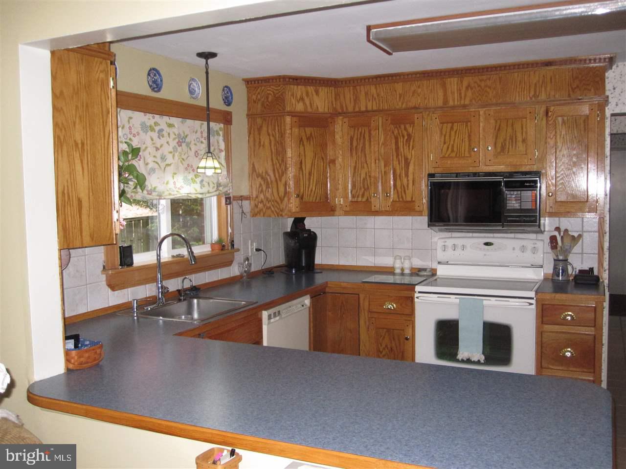 235 Melvale Road Dallastown, PA 17313 - Photo 8 of 34 Gallery Image 8