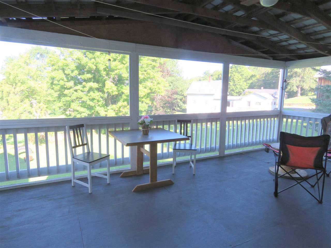 325 High Street Barton, VT 05822 - Photo 5 of 24 Gallery Image 5
