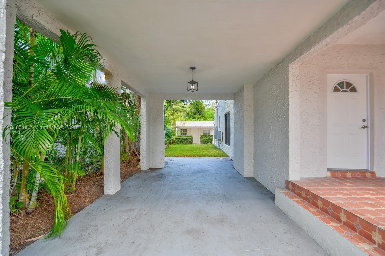 2217 Red Road Coral Gables, FL 33155 - Photo 6 of 33 a view of entryway with balcony
