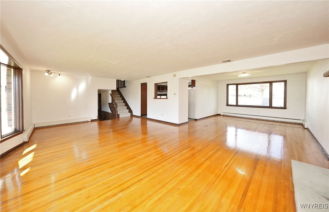 33 Gregory Drive West Seneca, NY 14224 - Photo 11 of 43