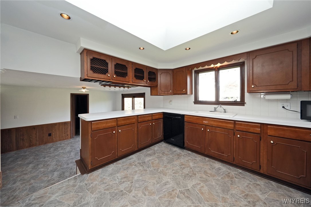 33 Gregory Drive West Seneca, NY 14224 - Photo 14 of 43