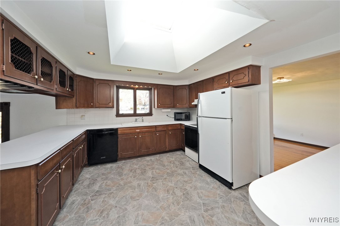 33 Gregory Drive West Seneca, NY 14224 - Photo 19 of 43