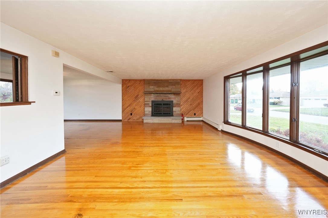 33 Gregory Drive West Seneca, NY 14224 - Photo 3 of 43