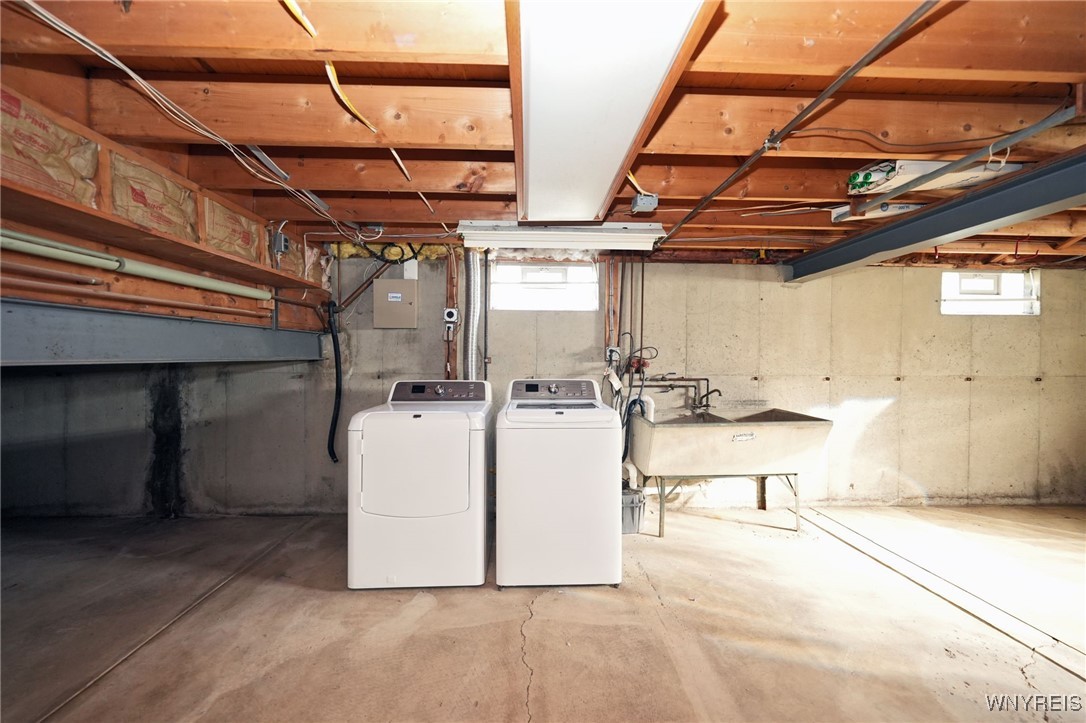 33 Gregory Drive West Seneca, NY 14224 - Photo 37 of 43