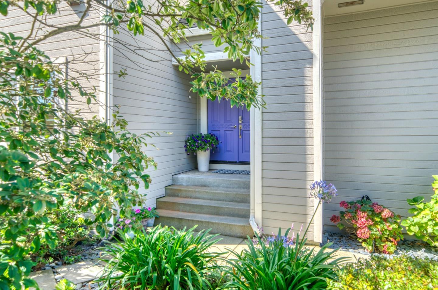 21 Merion Road Half Moon Bay, CA 94019 - Photo 2 of 35