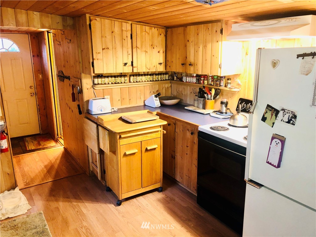 1290 East Phillips Lake Loop Road Shelton, WA 98584 - Photo 14 of 25 Gallery Image 14