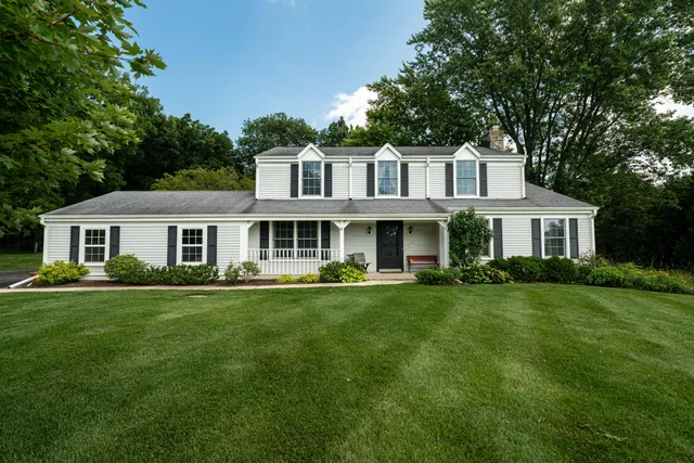 $695,000 | N62W29919 Wayside Court, Merton, WI 53029