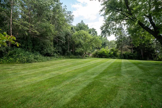 $695,000 | N62W29919 Wayside Court, Merton, WI 53029