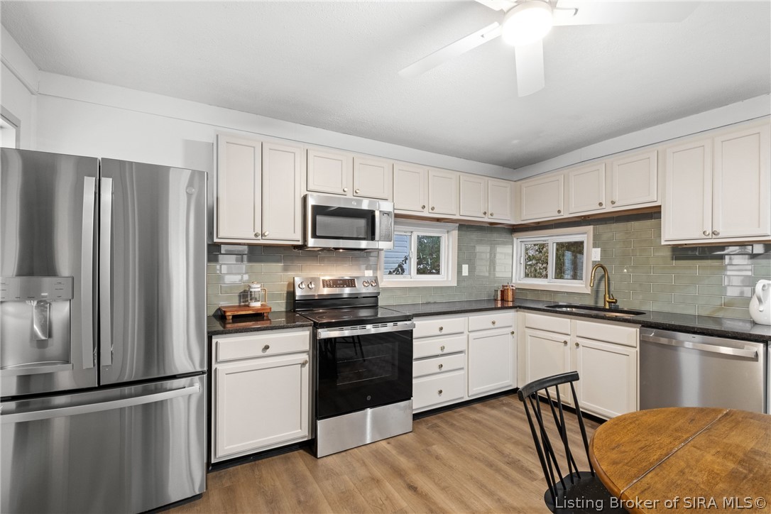 155 Jackson Street New Albany, IN 47150 - Photo 17 of 28 Kitchen