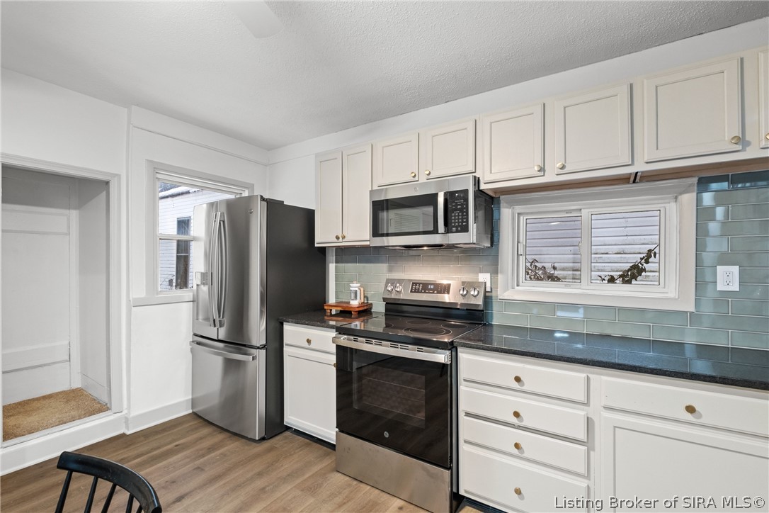 155 Jackson Street New Albany, IN 47150 - Photo 18 of 28 Kitchen