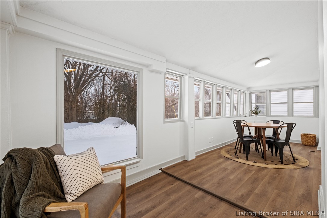 155 Jackson Street New Albany, IN 47150 - Photo 4 of 28 Sunroom