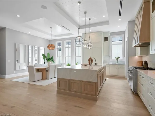 $5,295,000 | 1179 Broad Avenue North, Naples, FL 34102