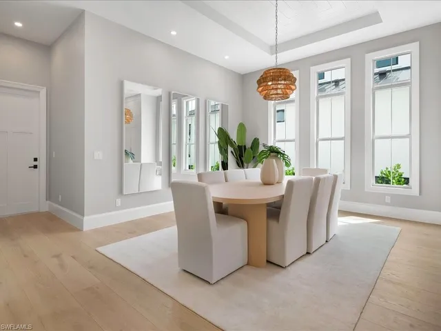 $5,295,000 | 1179 Broad Avenue North, Naples, FL 34102