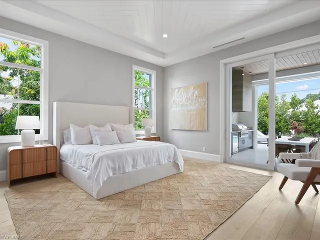 $5,295,000 | 1179 Broad Avenue North, Naples, FL 34102