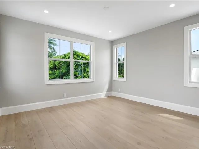 $5,295,000 | 1179 Broad Avenue North, Naples, FL 34102
