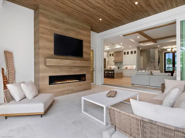 $5,295,000 | 1179 Broad Avenue North, Naples, FL 34102