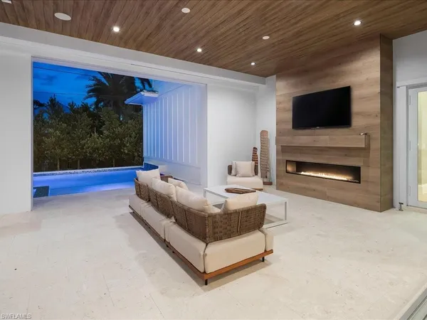 $4,995,000 | 1179 Broad Avenue North, Naples, FL 34102