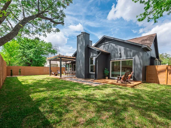 $690,000 | 8111 Elkhorn Mountain Trail, Austin, TX 78729