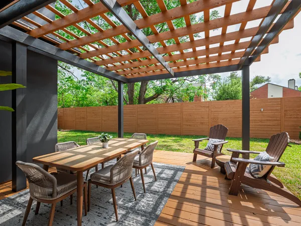$690,000 | 8111 Elkhorn Mountain Trail, Austin, TX 78729