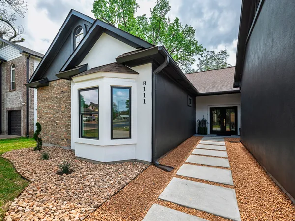 $690,000 | 8111 Elkhorn Mountain Trail, Austin, TX 78729