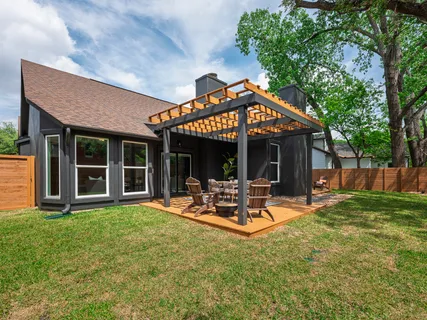 $690,000 | 8111 Elkhorn Mountain Trail, Austin, TX 78729