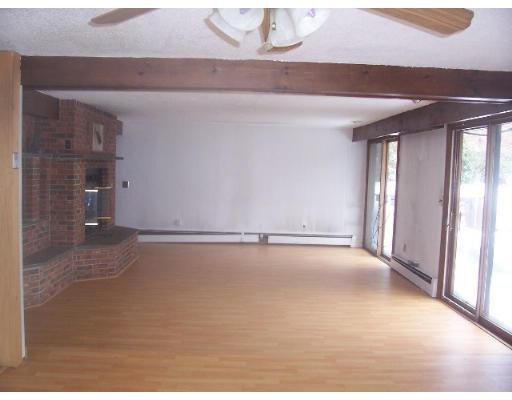 381 Upper Road Deerfield, MA 01342 - Photo 3 of 7