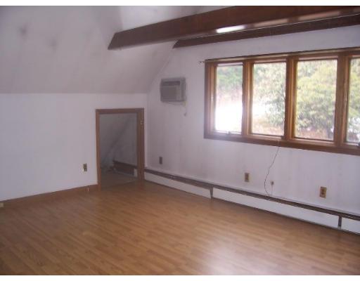 381 Upper Road Deerfield, MA 01342 - Photo 5 of 7