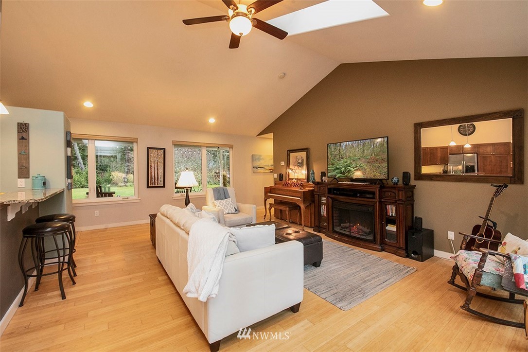 4014 Junco Road Greenbank, WA 98253 - Photo 6 of 40 Gallery Image 6